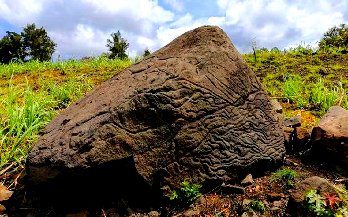 Giải mã bí ẩn tảng đá 2.000 năm, hé lộ sự thật gây sốc