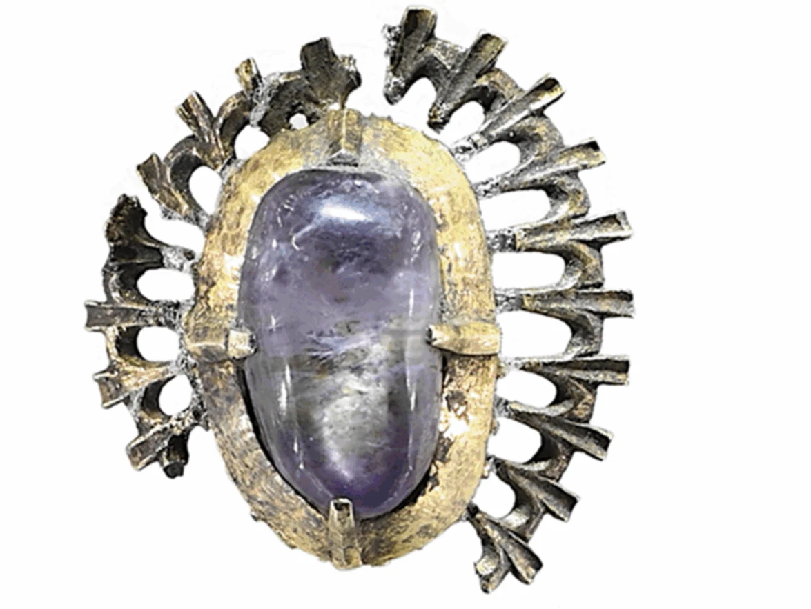 Soi cận viên ngọc thời Trung cổ, lai lịch chủ nhân gây sốc