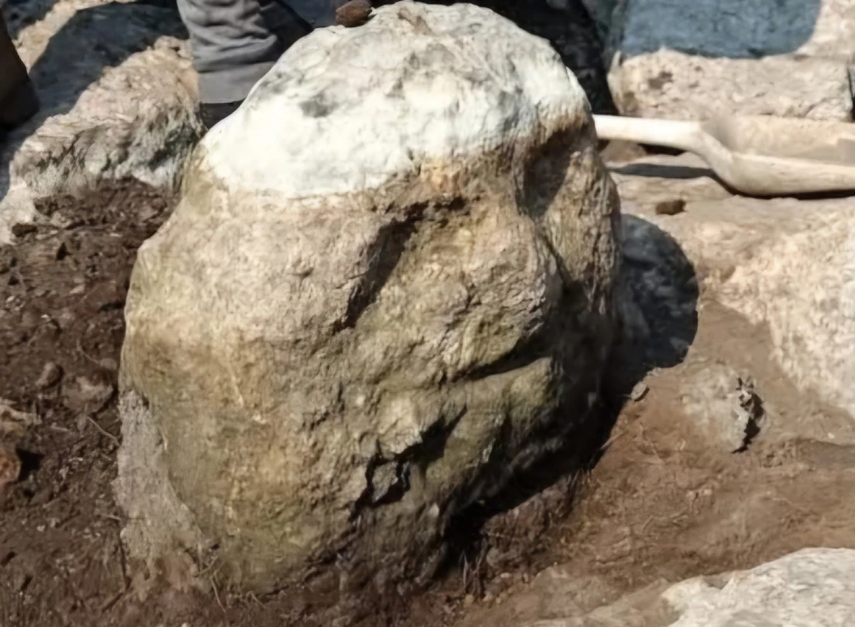 Bí ẩn tấm bia Maya khắc chân dung lãnh chúa quyền lực nhất