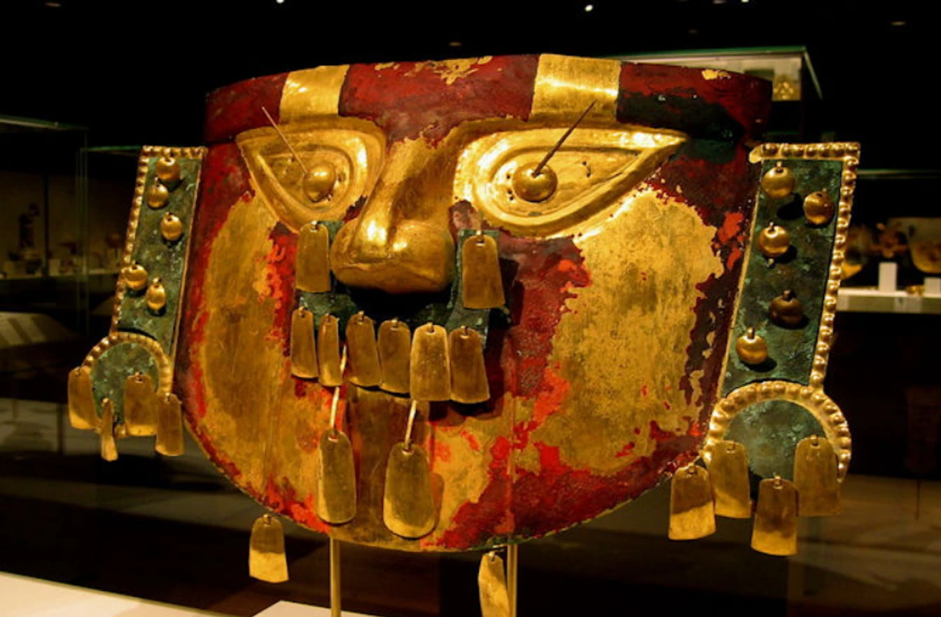 Giật thót mình thấy thứ trong lăng mộ bác sĩ phẫu thuật 1.000 tuổi 