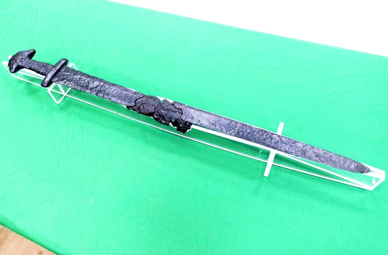 Sự thật kinh ngạc về thanh kiếm Viking thời Trung cổ 