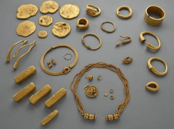 Bí ẩn đồng tiền khắc Hoàng đế Kushan vừa được công bố