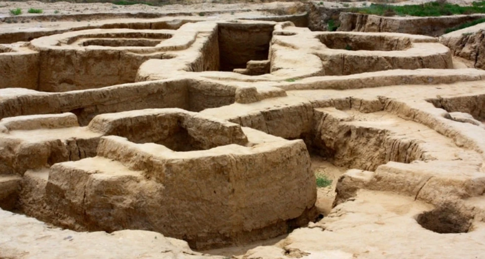 Lâu đài chữ thập Turkestan hé lộ bí ẩn gây sốc giới khảo cổ