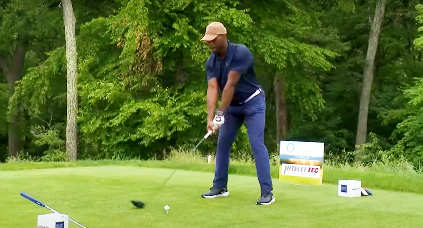 Chơi golf 36 giờ liên tục, golfer đạt kỷ lục thế giới 