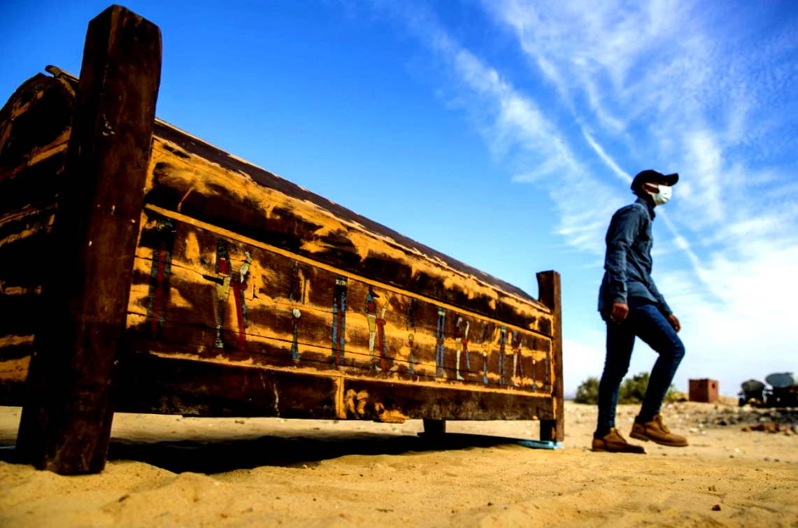 Ngỡ ngàng đền tang lễ hoàng gia Ai Cập ẩn chứa bí mật lớn