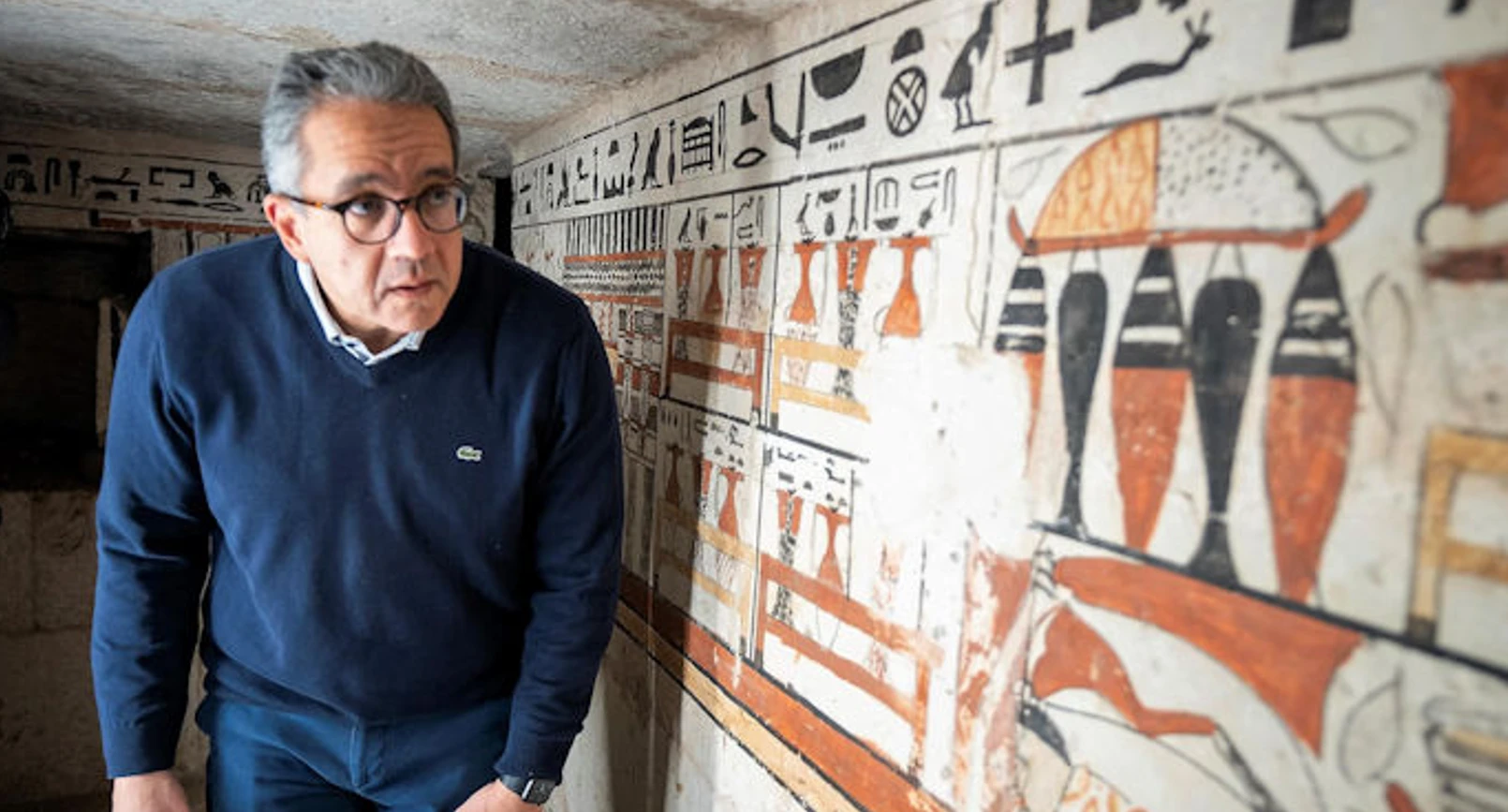 Phát hiện nhiều lăng mộ cổ gần Kim tự tháp Ai Cập 