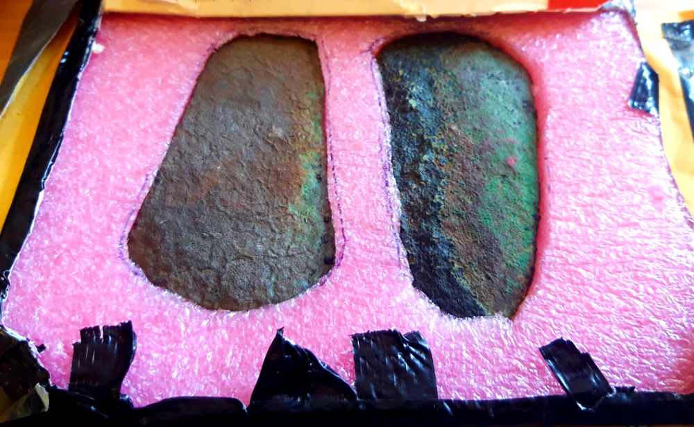 Hé lộ sự thật chấn động về hai lưỡi rìu Thời Kỳ Đồ Đồng