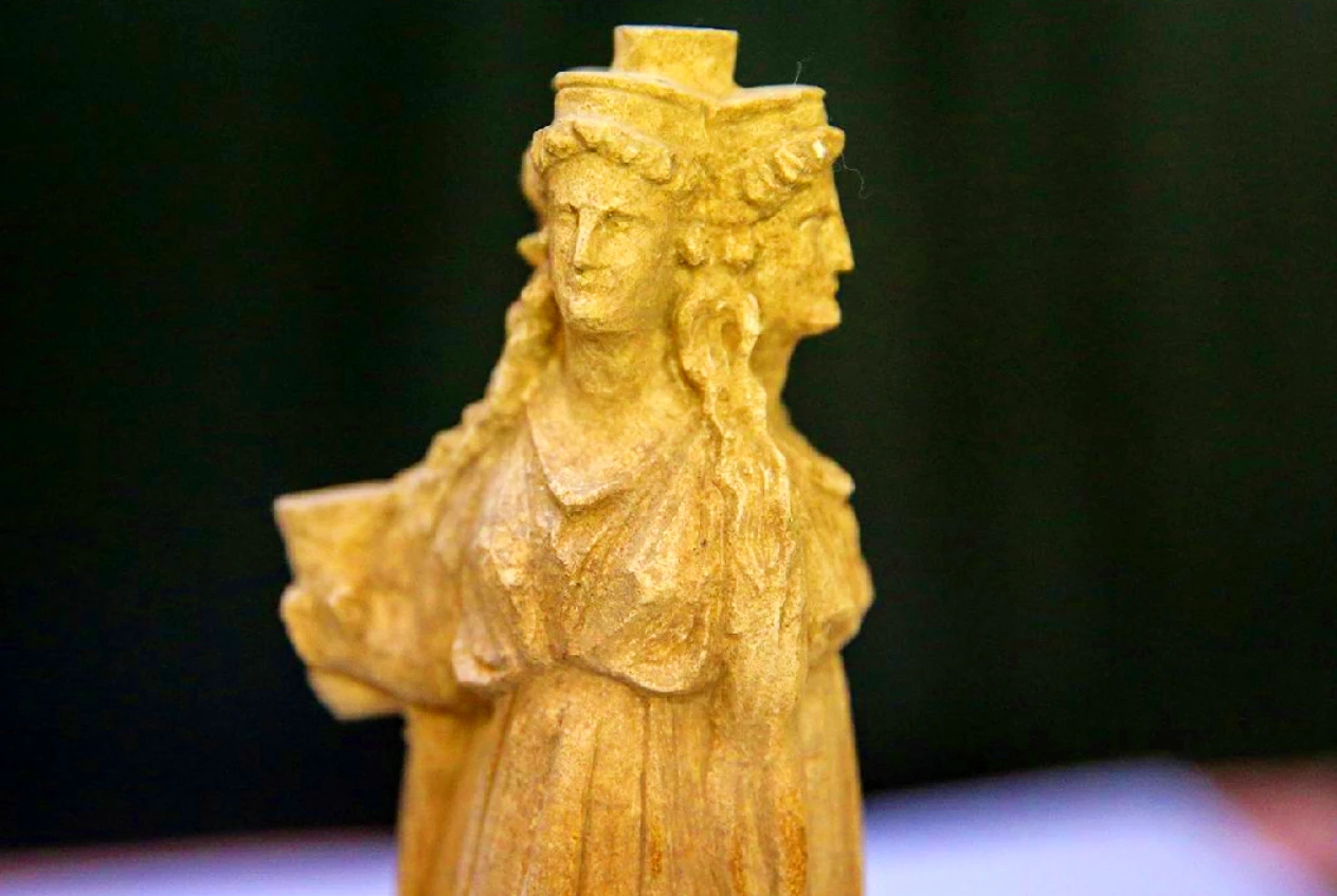 Tượng nữ thần Hecate ba đầu 2.300 năm chứa bí mật chấn động