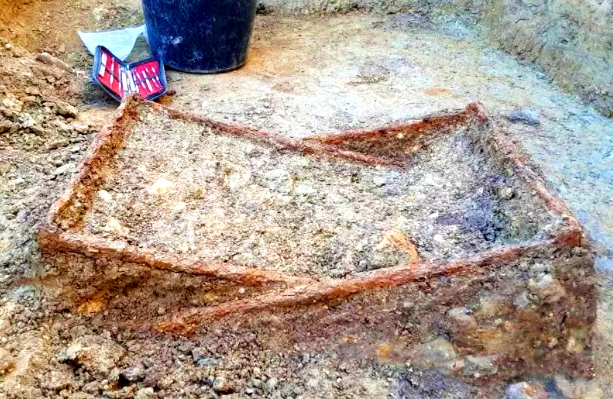 Mở mộ cổ 1.400 năm, bất ngờ tìm thấy chiếc ghế gấp cực bí ẩn