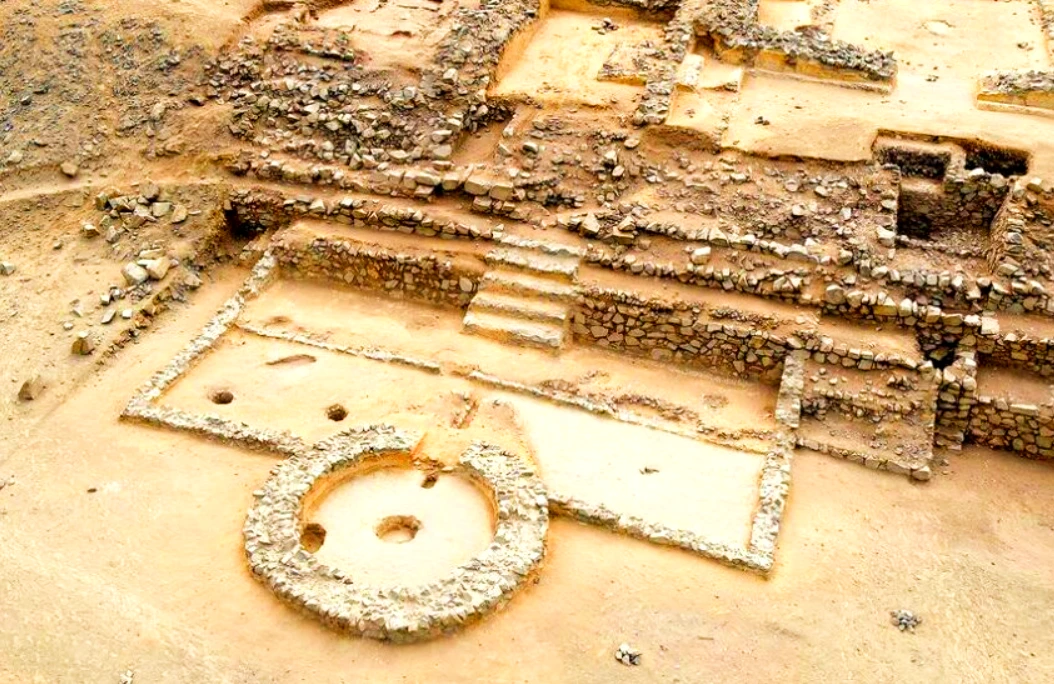 Sửng sốt bàn thờ lửa 5.000 năm chứa bí mật chấn động