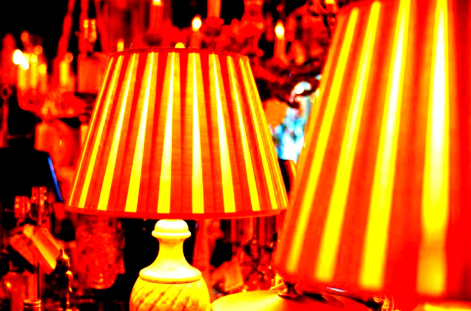 Lớp phủ thông minh biến chụp đèn thành máy lọc không khí 