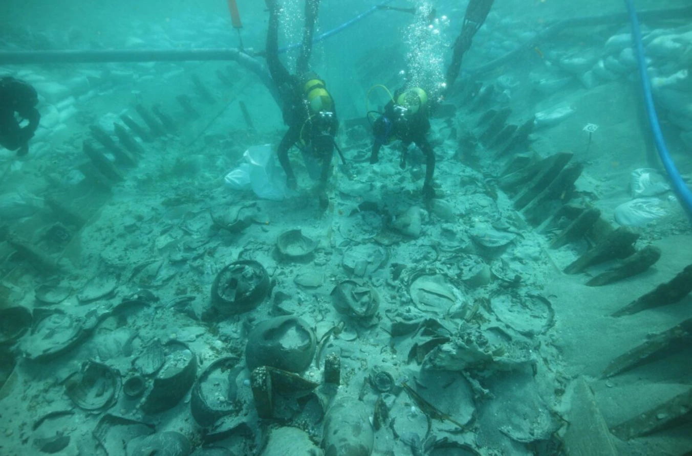 Xác tàu La Mã cổ chứa kho báu khủng còn nguyên vẹn dưới đáy biển