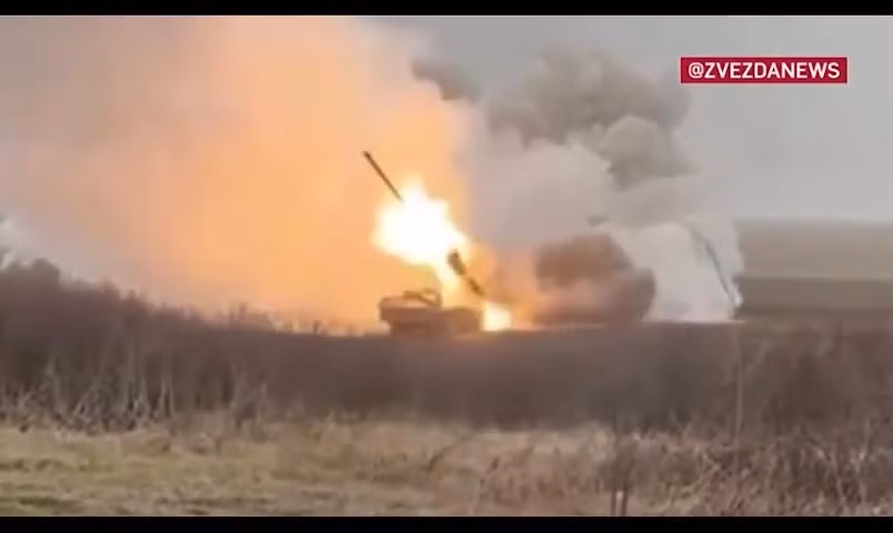 Các cuộc đột phá của Tập đoàn quân 51, thuộc Cụm quân Trung tâm RFAF vào phía bắc Mirnograd, từ đầu cầu làng Chervonyi Lyman (Nga gọi là Krasnyi Liman), trên thực tế đã tước đi nguồn tiếp tế vật chất của quân Ukraine trên tuyến đường này.