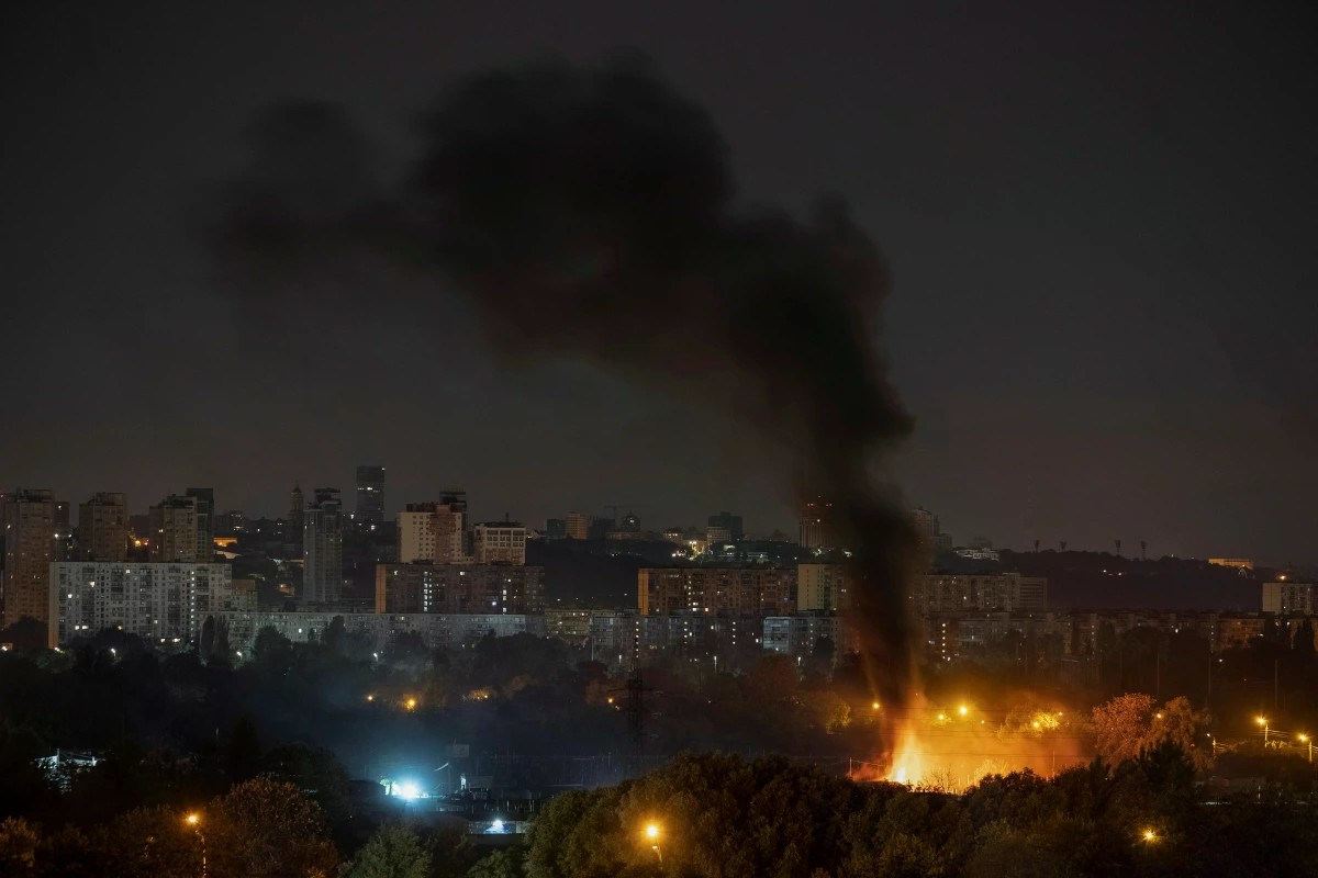 Theo các chuyên gia, lực lượng phòng không Ukraine hiện có khả năng bắn hạ không quá 20% số UAV Geran-2. Số UAV Geran-2 còn lại, theo quy luật, luôn đánh trúng mục tiêu được xác định, với mức chính xác và sức công phá ngày càng nâng cao.