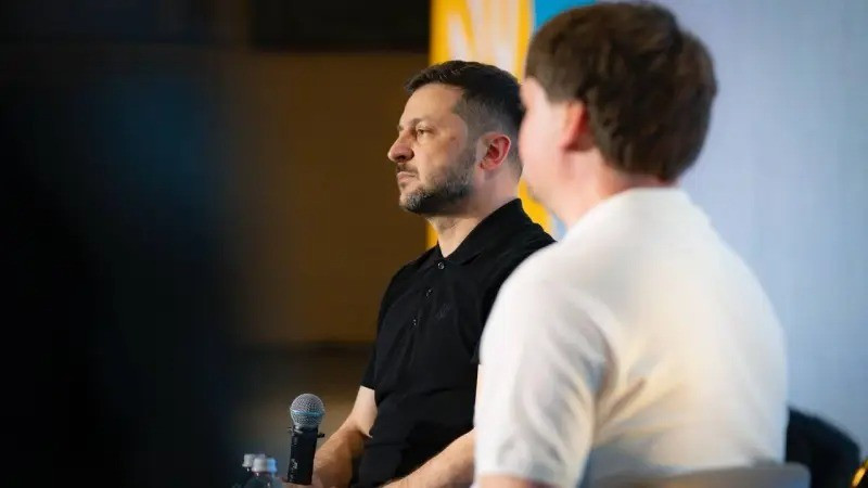 Trước diễn biến phức tạp của tình hình khu vực Donbass, Tổng thống Ukraine Zelensky đã tuyên bố, RFAF chuẩn bị một cuộc tấn công quy mô lớn vào ba khu vực trọng điểm trong những tháng tới. Theo ông, Bộ Tổng tham mưu RFAF, đang lên kế hoạch cho các hoạt động tác chiến tích cực tại các mặt trận Zaporizhia, Pokrovsk và Novopavlovske.