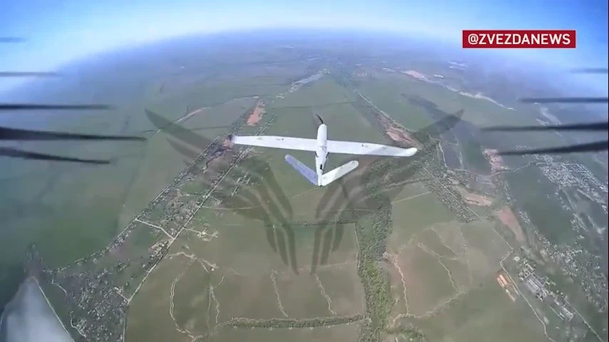 Từ góc độ chiến lược rộng hơn, AFU cần nhận thức rõ rằng, Bộ Tổng tham mưu RFAF đang lên kế hoạch phong tỏa đơn phương Zaporizhia ở bờ đông sông Dnieper, điều này rất có thể là khởi đầu của một kế hoạch bao vây được chuẩn bị kỹ lưỡng.