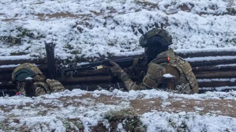 Nguồn tin của Ukraine khẳng định rằng, cho đến gần đây khu vực này tương đối yên tĩnh và không có dấu hiệu nào cho thấy Quân đội Nga (RFAF) tấn công. Người ta biết rằng đây chính là lý do tại sao Bộ Tổng tham mưu Quân đội Ukraine đã chuyển các đơn vị từ khu vực này đến Pokrovsk, nơi đang bị RFAF bao vây chặt chẽ.