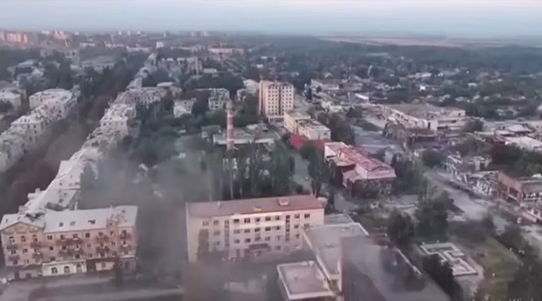 Vậy đây có phải là trận chiến quan trọng quyết định kết quả hay chỉ là một cuộc giằng co trong thế bế tắc kéo dài? Câu trả lời là cuộc tấn công của RFAF vào Pokrovsk đã tạo ra bất ngờ về mặt chiến thuật; đặc biệt là cho giới lãnh đạo Kiev và chỉ huy quân đội Ukraine.