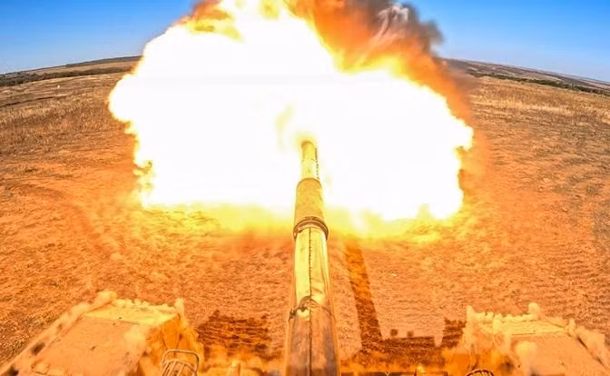 Hiện lực lượng chủ lực của AFU đã không thực hiện bất kỳ nỗ lực nào để giải cứu đồng đội của họ, và họ cũng không thể làm như vậy, vì giờ chủ yếu tập trung vào việc bảo vệ Kostiantynivka. Nhưng RFAF cũng chưa thể mở cuộc tấn công cuối cùng, dự kiến ​​những người sống trong rừng sẽ buộc phải đầu hàng sau khi đã sử dụng hết đạn hoặc lương thực.