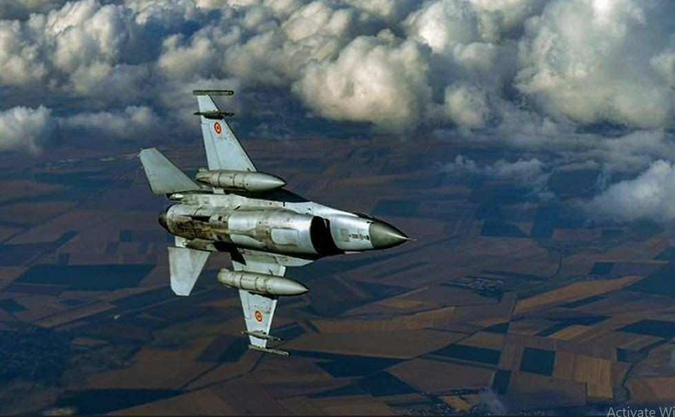 Phi công hạng nhất của không lực Ukraine Ustimenko, đã không sống sót sau cuộc tấn công bằng tên lửa. Hơn nữa, theo thông tin mới nhất, Ustimenko không có thời gian để thực hiện bất kỳ nỗ lực nào để phóng dù ra ngoài và đã hy sinh. Theo thông tin mới nhất, xác máy bay F-16 đã rơi xuống phía đông Chernigov.