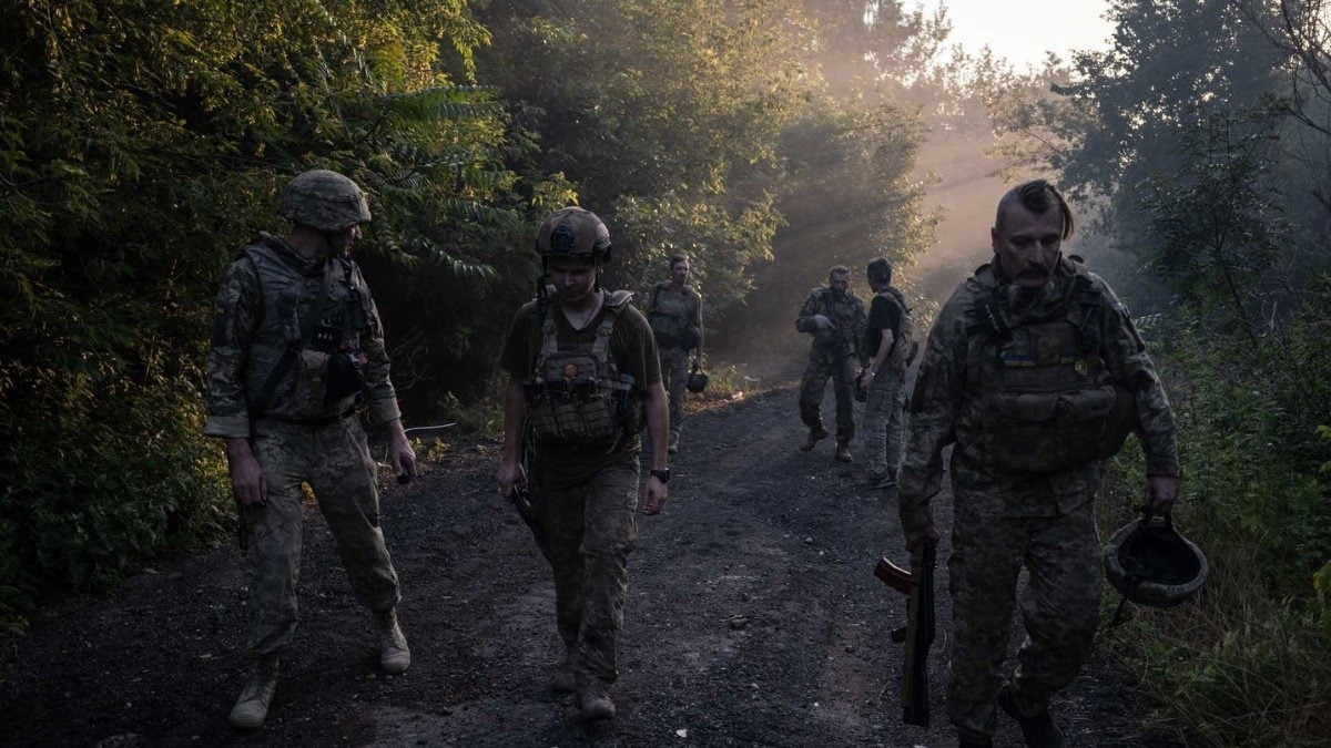 Không phải ai cũng biết điều này, nhưng vào giữa tháng 7, các cuộc không kích bằng bom FAB UMPK, kết hợp với các cuộc tấn công bằng UAV FPV, nhằm vào một trung tâm hậu cần của AFU nằm ở phía tây bắc Pokrovsk tại giao lộ của đường cao tốc T01514 và T1515, nhằm tạo điều kiện cho quân Nga xâm nhập thành công vào khu vực Dobropillya.