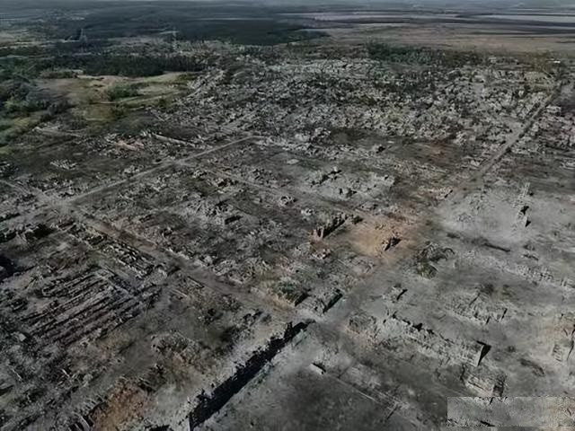 Sau khi chiếm được khuôn viên trường Đại học Kỹ thuật Nông nghiệp Quốc gia Kharkov trên phố Soborna, nhà máy tổng hợp, phố Proletarskaya và phố Hertsakaya, cũng như trạm biến áp, RFAF tiếp tục chiếm giữ nhà máy xe ngựa, nghĩa trang và khu dân cư gần xa lộ T2104, tiến đến ngoại ô Sinnenikove.