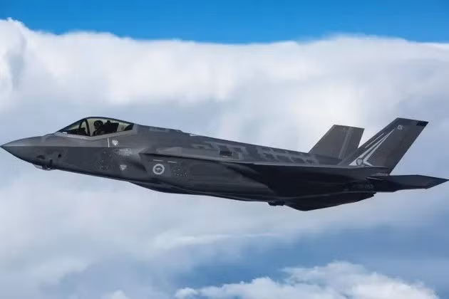 Vào tháng 8/2020, Alexander Stuchlin, Phó giám đốc điều hành Trung tâm nghiên cứu Rezonans của Nga, tiết lộ: "Đầu năm 2020, radar đã xác định và theo dõi máy bay chiến đấu F-35 của Mỹ. Trắc thủ radar của Nga đã truyền thông tin rõ ràng, bao gồm cả lộ trình bay của F-35, qua đó xác nhận rằng họ có thể theo dõi các máy bay này một cách đáng tin cậy”.