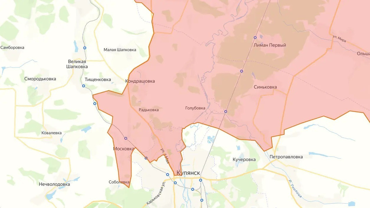 Trang Military Review cho biết, có thông tin cho rằng việc AFU chuyển quân dự bị đến Kupyansk, để giữ vững các vị trí mà chưa bị tổn thất từ ​​hướng Chuguev, dọc theo đường N-26 (còn gọi là R-07) ​​là gần như không thể. Lý do là quân Nga đã bỏ qua khu vực rừng Malye Rovny và tiến đến một đoạn đường này, phía tây phố Kharkovskaya.