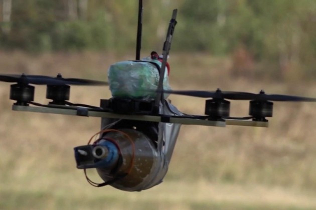 Do đó, bộ binh NATO khó có thể chạm trán trực diện với Nga sớm như vậy, và các máy bay không người lái cỡ nhỏ của quân đội Nga được sử dụng cách tiền tuyến vài km cùng pháo binh có tầm bắn hàng chục km, sẽ không có nhiều cơ hội được sử dụng với quân NATO.