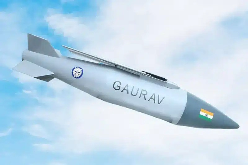 Bom lượn tầm xa Gaurav (LRGB) của DRDO, được thiết kế và phát triển trong nước, bởi Trung tâm Nghiên cứu Imarat (RCI) và Hyderabad. Đây là một bộ dụng cụ dẫn đường và bay lượn cho bom tốc độ cao, lực cản thấp (HSLD) 1.000 kg.