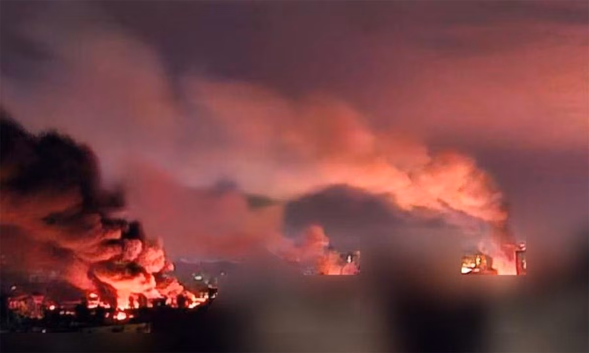 Nhà máy Antonov được cho là cơ sở sản xuất UAV và tên lửa cho quân đội Ukraine, cũng như một trung tâm tình báo vô tuyến và vị trí của hệ thống tên lửa phòng không Patriot của Mỹ. Cuộc tấn công đã được cả nguồn tin từ Nga và Ukraine xác nhận, nhấn mạnh tầm quan trọng của nó trong bối cảnh cuộc xung đột đang diễn ra.