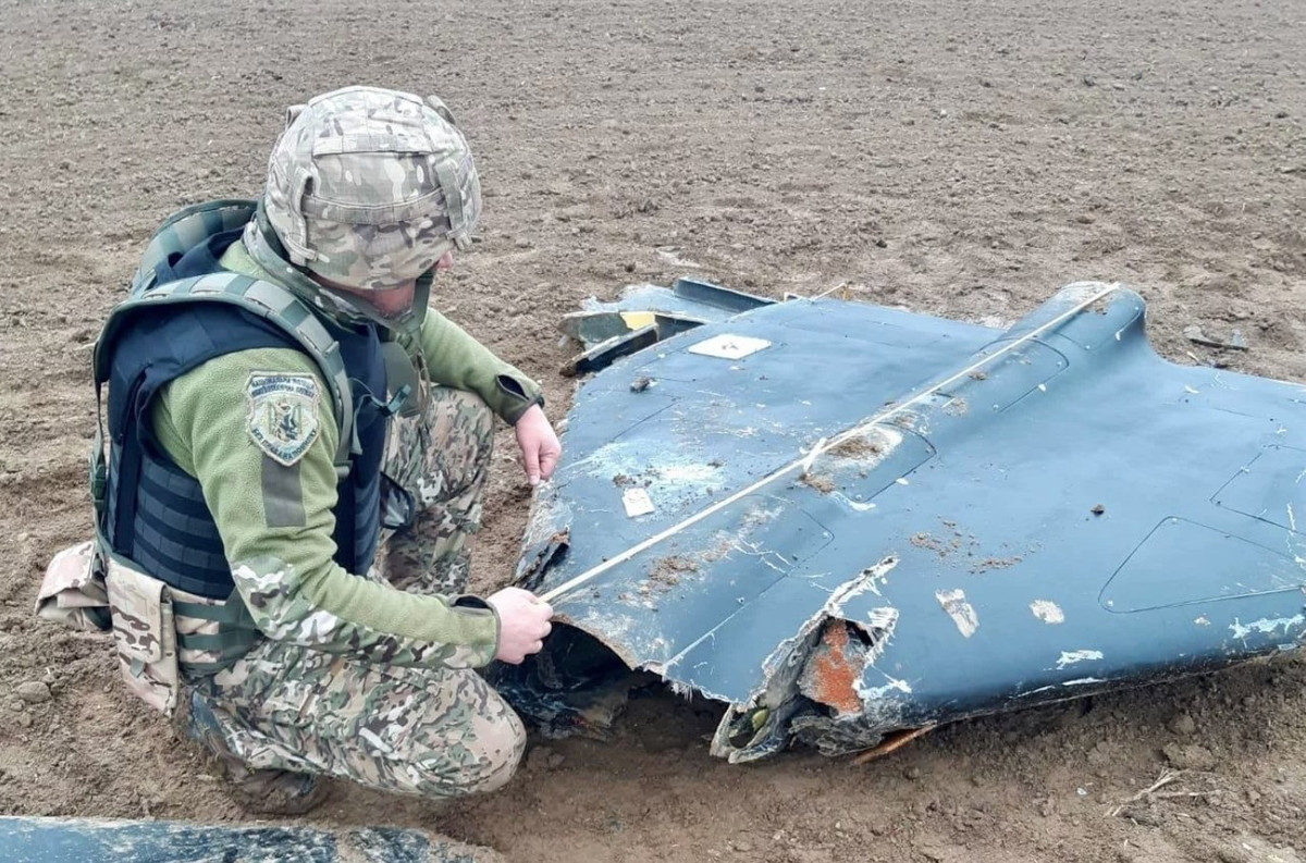 Chuyên gia quân sự Ukraine Alexander Kovalenko cho rằng, việc quân đội Nga liên tục cải tiến UAV và chiến thuật sử dụng chúng, đặt ra những thách thức không thể vượt qua đối với lực lượng phòng không Ukraine; nhất là trong giai đoạn hiện nay, khi họ đang lâm vào khủng hoảng.