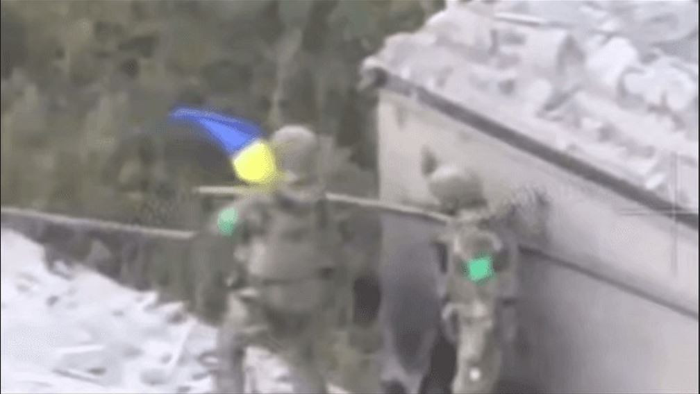 RFAF không chỉ giành lại quyền kiểm soát khu công nghiệp đông bắc Mirnorad, mà còn tiến về phía tây nam Mirolyubovka qua địa hình rừng rậm đến vùng ngoại ô phía đông Mirnorad. Hai cuộc tấn công này tạo thành một thế gọng kìm, gây ra mối đe dọa nghiêm trọng cho hậu phương của Ukraine tại làng Novoekonomichne.