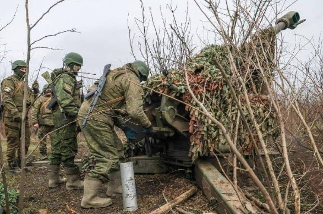 Theo các nhà phân tích Ukraine, thành công của RFAF trong việc xây dựng đầu cầu Dvurechensk, cho thấy trong tương lai gần, RFAF có thể lặp lại một hoạt động tương tự trên một khu vực khác của chiến trường Ukraine. Các khu vực có vấn đề nhất trong bối cảnh này là các khu định cư Prikolotnoye và Velykyi Burluk.