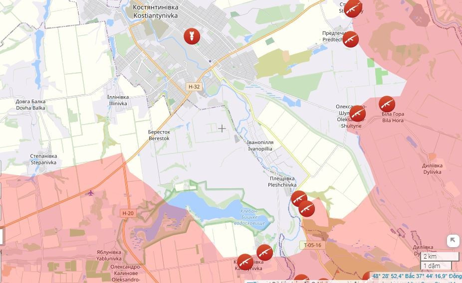 Trong những ngày gần đây, giao tranh ở chiến trường Donetsk, Miền Đông Ukraine vẫn tiếp tục diễn ra ác liệt. Trên hướng mặt trận Konstantinovka, hiện có 3.000 quân Ukraine bị mắc kẹt ở bờ nam hồ chứa Kleban-Byk, đường rút lui bị chặn, nguồn tiếp tế bị cắt đứt, và hỏa lực pháo binh của quân đội Nga (RFAF), đang áp đảo.