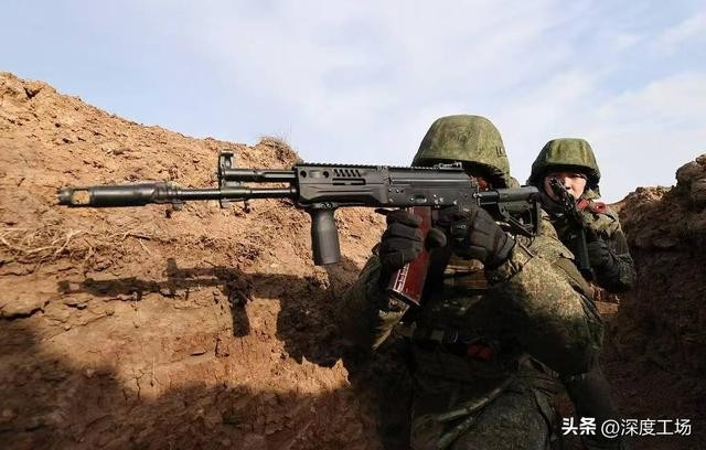 Nga không cần phải công khai mọi động thái và công bố cho thế giới biết, nhưng hành động của Moskva là muốn rút toàn bộ lực lượng chính của Ukraine từ khu vực Donbass về khu vực phía bắc.