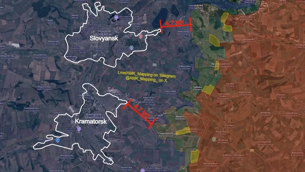 Một sĩ quan AFU cho biết, "Nếu Druzhkovka là cửa ngõ cuối cùng trước Kramatorsk, thì giờ đây kẻ thù (người Nga) đã phá khóa cửa ngõ đó rồi. Thật đau lòng khi nhận ra rằng vành đai phòng thủ Donbass, được xây dựng trong nhiều năm, giờ đang sụp đổ vì thiếu người trong chiến hào".