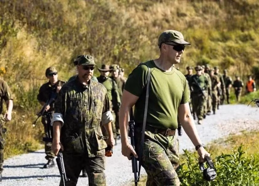 Theo Bộ Quốc phòng Nga, các trận đánh chính đang diễn ra tại làng Novoekonomicheskoe thuộc Donetsk. Chỉ trong một ngày, hỏa lực mặt đất và trên không của RFAF, đã phá hủy ba vị trí trú quân tập kết, cùng hơn chục vũ khí hạng nặng của AFU. Quân Ukraine đang quyết liệt kháng cự, nhưng không còn sức phản công.