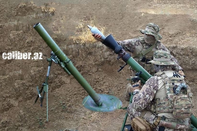 Hơn nữa, tầm bắn hiệu quả của khẩu cối 82 chỉ dưới 3 km, buộc khẩu đội phải tiếp cận tiền tuyến, thậm chí vào cả “vùng xám (khu vực giao tranh)”. Chẳng phải đây là trao cơ hội cho UAV FPV và pháo binh Ukraine? Việc thay đổi trận địa bắn đòi hỏi nhiều lần di chuyển qua lại để di chuyển pháo, và những người điều khiển UAV sẽ không quá khó khăn để phát hiện ra họ.