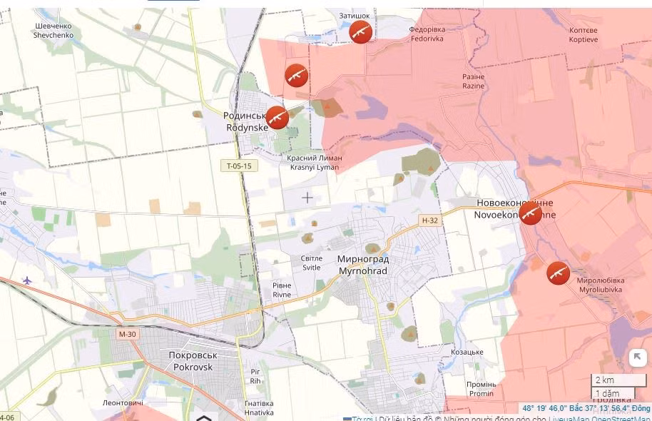 Trên hướng mặt trận phía đông bắc Pokrovsk, tình hình diễn biến rất ác liệt trong những ngày gần đây. Kênh Deep State của Ukraine đưa tin, quân Nga đã được phát hiện ở vùng ngoại ô phía đông thị trấn chiến lược Rodinske và hiện đang tiếp tục đột phá vào thị trấn này.