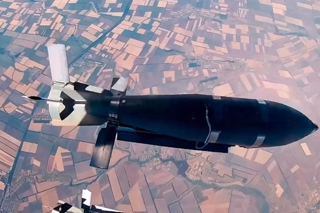 Tạp chí “Quan sát quân sự (Military Watch)”, có trụ sở tại Mỹ, chỉ ra rằng, tại khu vực hoạt động của máy bay ném bom chiến thuật Su-34 thuộc Lực lượng Không quân Vũ trụ Nga, thời gian sống sót dự kiến ​​của bộ binh Ukraine không quá bốn giờ, với tỷ lệ thương vong lên tới 80-90%.