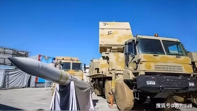 Lần này, Iran thua giống như Ấn Độ, vì họ thiếu khả năng chiến đấu của hệ thống. Iran triển khai radar do Iran sản xuất, radar của Nga, tên lửa phòng không cũ của Mỹ, của Anh, tên lửa phòng không mới do Iran tự sản xuất và hệ thống tác chiến điện tử của Nga…hoạt động cùng nhau.