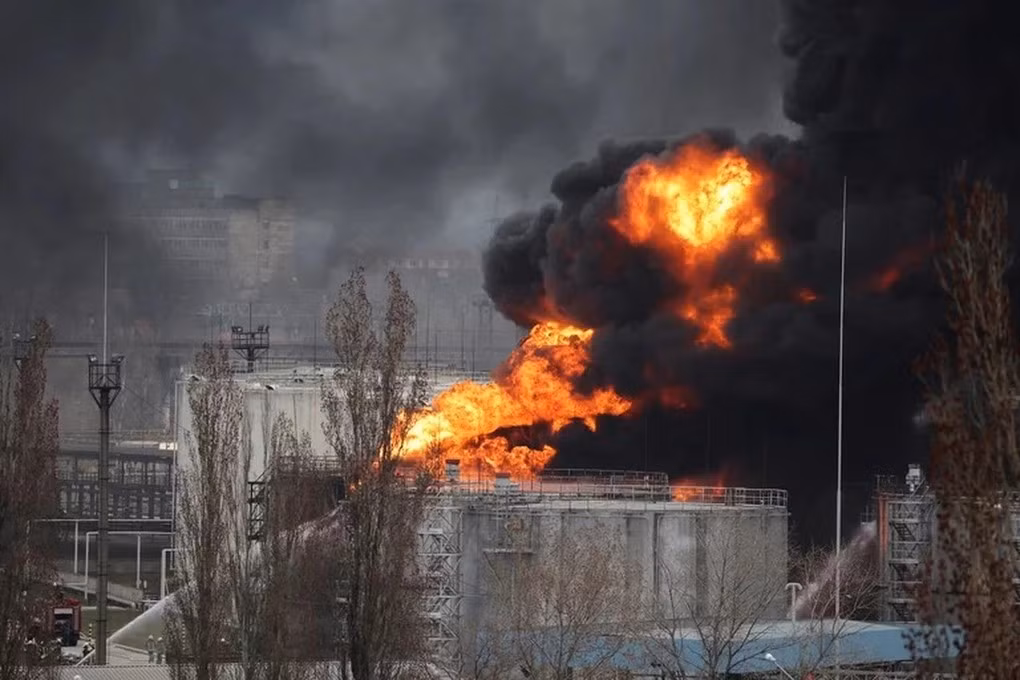 Vào ngày 11 tháng 11, tên lửa hành trình và máy bay không người lái tấn công tầm xa Geranium của Nga, đã tấn công cảng Reni ở Odessa, cũng như các bến tàu trên sông Danube. Các mục tiêu của đơn vị tác chiến điện tử của AFU tại Mũi Bapoy gần Odessa cũng bị tấn công.