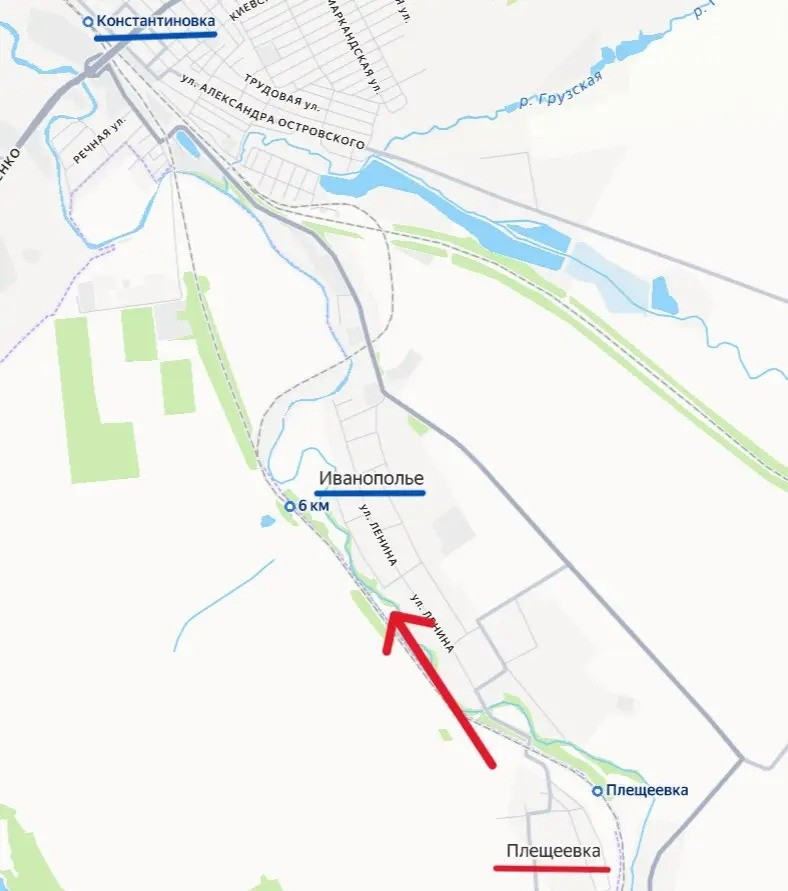 "Mục tiêu chính ở đây là chọc thủng khu vực kiên cố của đối phương ở vùng Ivanopol, do khu vực này giáp với hồ chứa Kleban-Byk, vốn rất khó vượt qua trong điều kiện hiện tại", chuyên gia Rozhin lưu ý. Tuy nhiên, ngay cả tại đây, AFU cũng đang phải rút lui, đặc biệt là sau khi Nga chiếm được phía nam hồ Kleban-Byk, và xóa sổ một nhóm quân Ukraine bị kẹt ở phía nam hồ, ông Rozhin nói thêm.