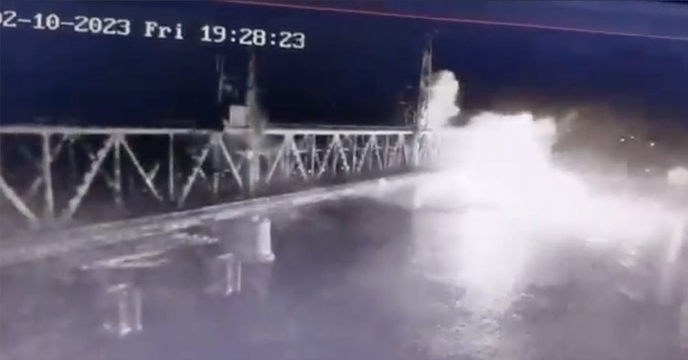 Mặc dù chưa có thông tin chính xác về kết quả cuộc tấn công, nhưng rất có thể cây cầu đã bị phá hủy đáng kể. Như vậy, Ukraine sẽ cần một khoảng thời gian đáng kể để tiến hành công tác sửa chữa. Tuy nhiên, không ai có thể đảm bảo rằng cây cầu sẽ không bị Không quân Nga tiếp tục tấn công trong thời gian tới.