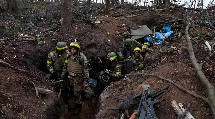 View - 110.000 quân Nga áp sát thành phố Pokrovsk, im lặng trước giờ G | Báo Tri thức và Cuộc sống - TIN TỨC PHỔ BIẾN KIẾN THỨC 24H