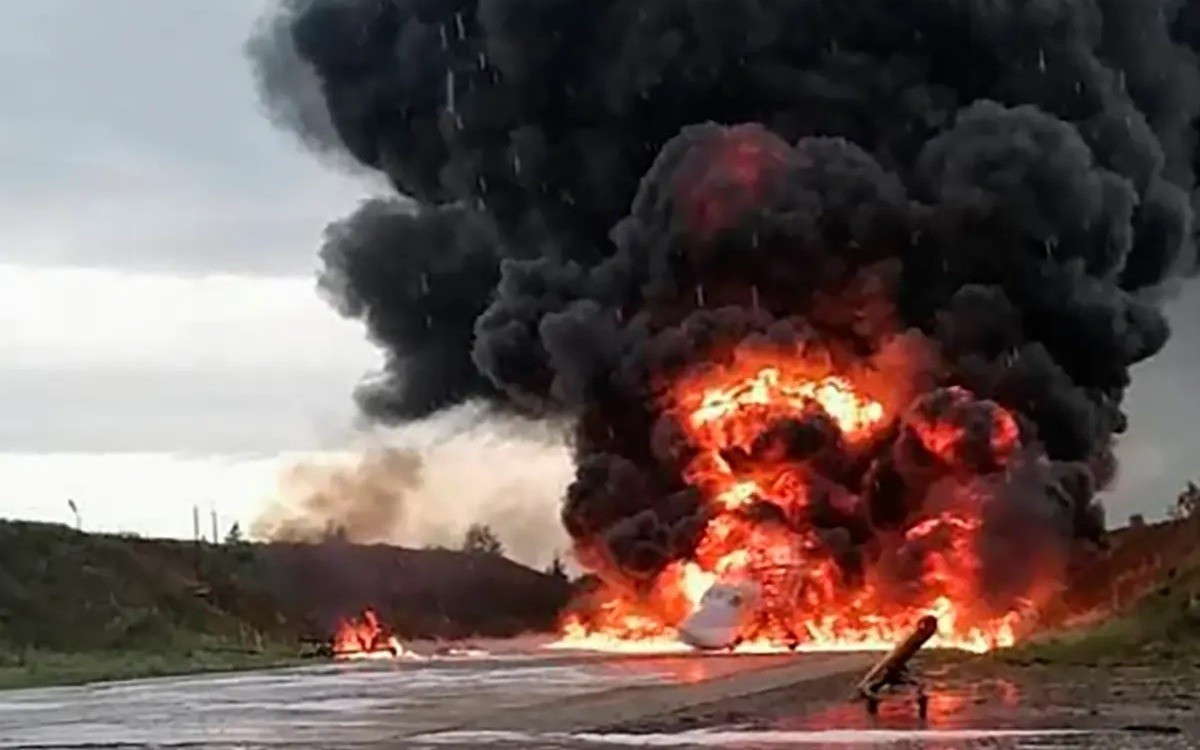 Đánh giá về những thành công của AFU, tướng Syrskyi nhắc lại rằng chỉ trong hai tháng qua, AFU đã tấn công 85 mục tiêu quân sự hoặc công nghiệp quốc phòng trên lãnh thổ Nga, bao gồm các căn cứ không quân, nhà kho và nhà máy sản xuất vũ khí.