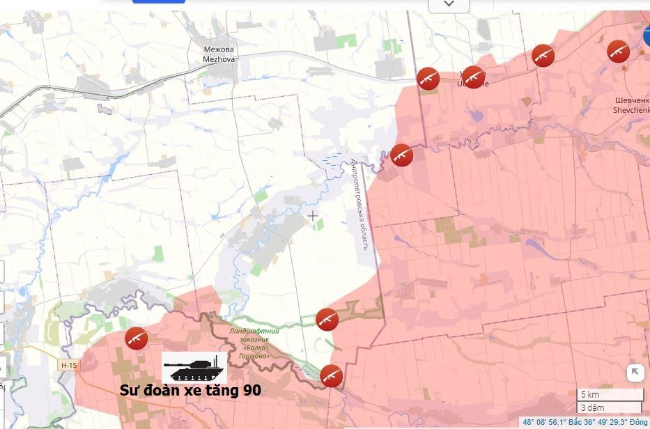 Hiện nay, nhiệm vụ của Sư đoàn xe tăng 90 là lực lượng đột kích của Tập đoàn quân 41, chiến đấu ở khu vực Nam Donetsk, giáp giới tỉnh Dnipropetrovsk. Khu vực này ban đầu là hướng tác chiến của Cụm quân phía Đông (thường gọi là Cụm Vostok), trong khi Cụm quân Trung tâm đảm nhiệm ở phía bắc sông Vovcha.
