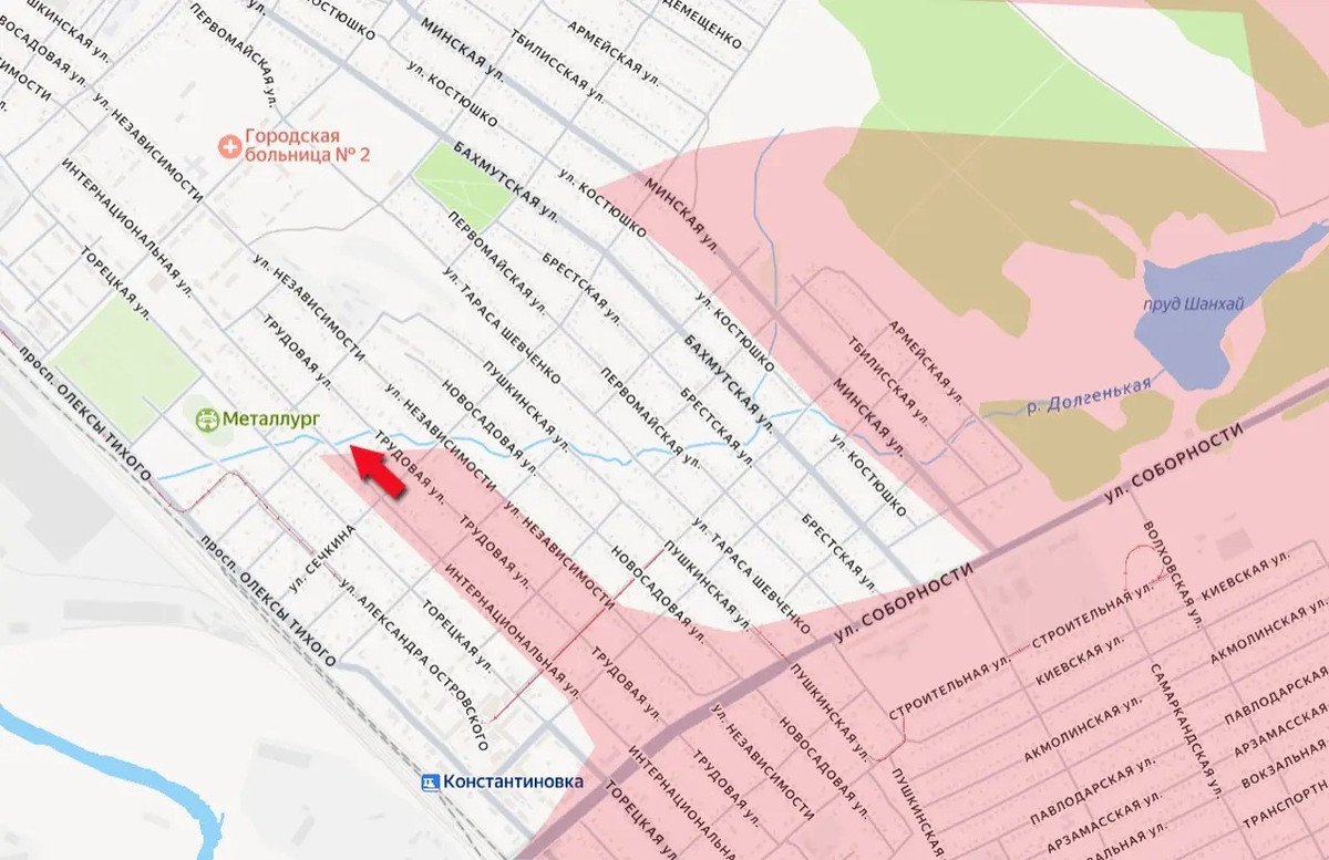 Bất chấp điều kiện thời tiết mùa đông khắc nghiệt, Quân đội Nga (RFAF) vẫn tiếp tục tiến công dọc theo nhiều đoạn khác nhau của mặt trận. Một trong những đoạn đó là hướng mặt trận Konstantinovka. Trang Topwar cho biết, RFAF đã đột phá được một đoạn mới vào Konstantinovka, tiến đến sông Dolgenkaya, gần Sân vận động Metallurg.