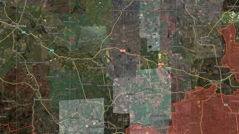 Kênh RVvoenkory cho biết, vào ngày 26/20, Bộ Tổng tham mưu RFAF đã báo cáo với Tổng thống Nga Putin rằng, hiện các đơn vị đồn trú của AFU tại Pokrovsk đã bị bao vây. Theo thông tin hiện có, có tới năm nghìn quân Ukraine đang bị mắc kẹt trong thành phố.